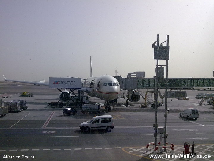 Abu Dhabi Intl Airport - Gate 31