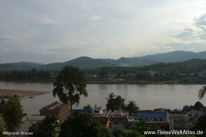 Blick auf Mekong und Thailand