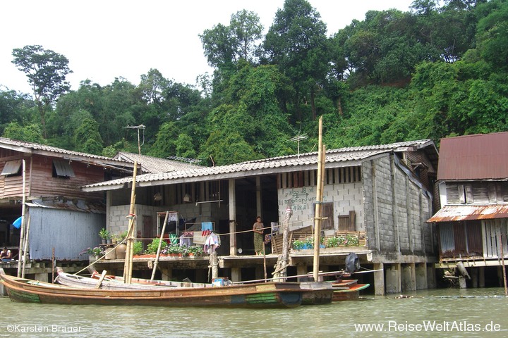 Haus und Boote