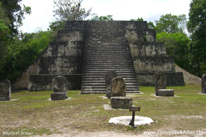 Maya-Altar