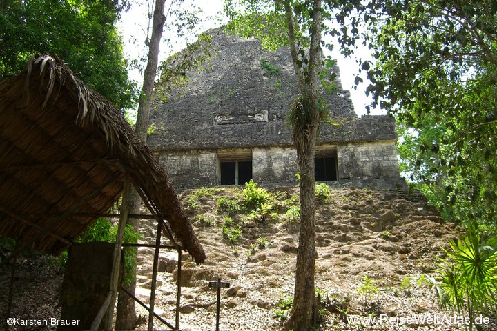 Tempel VI